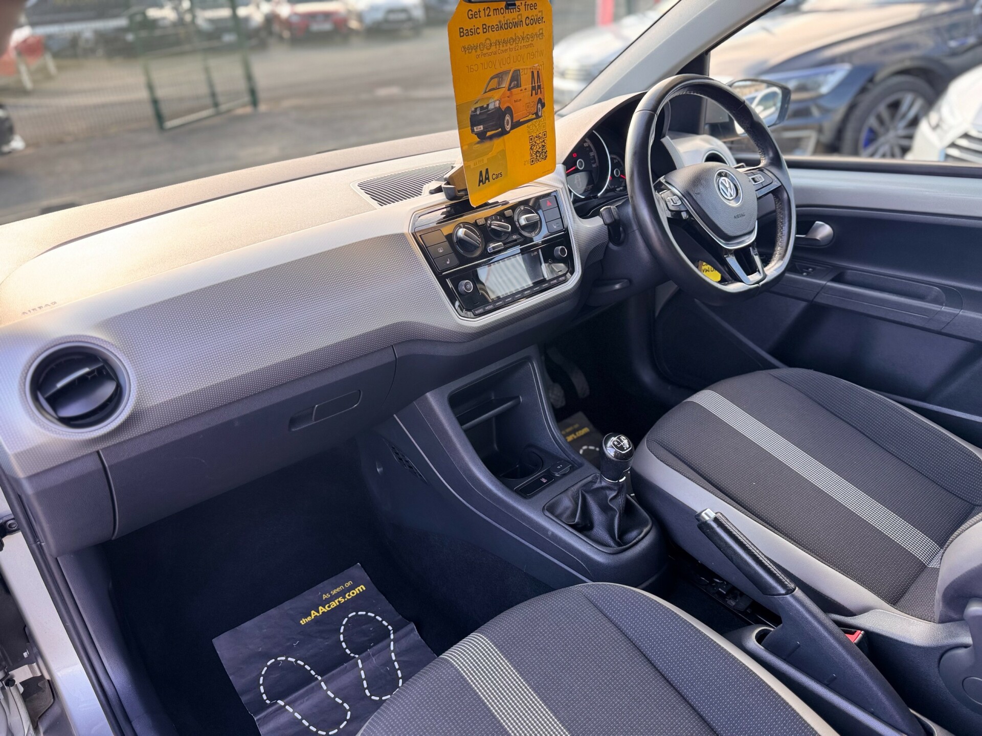 Volkswagen UP