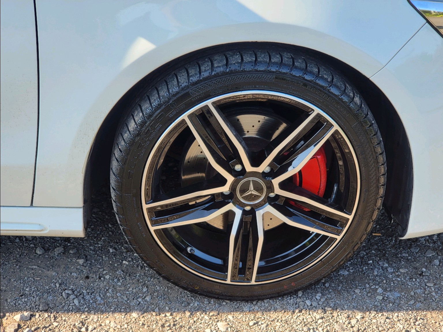Mercedes Benz CLA