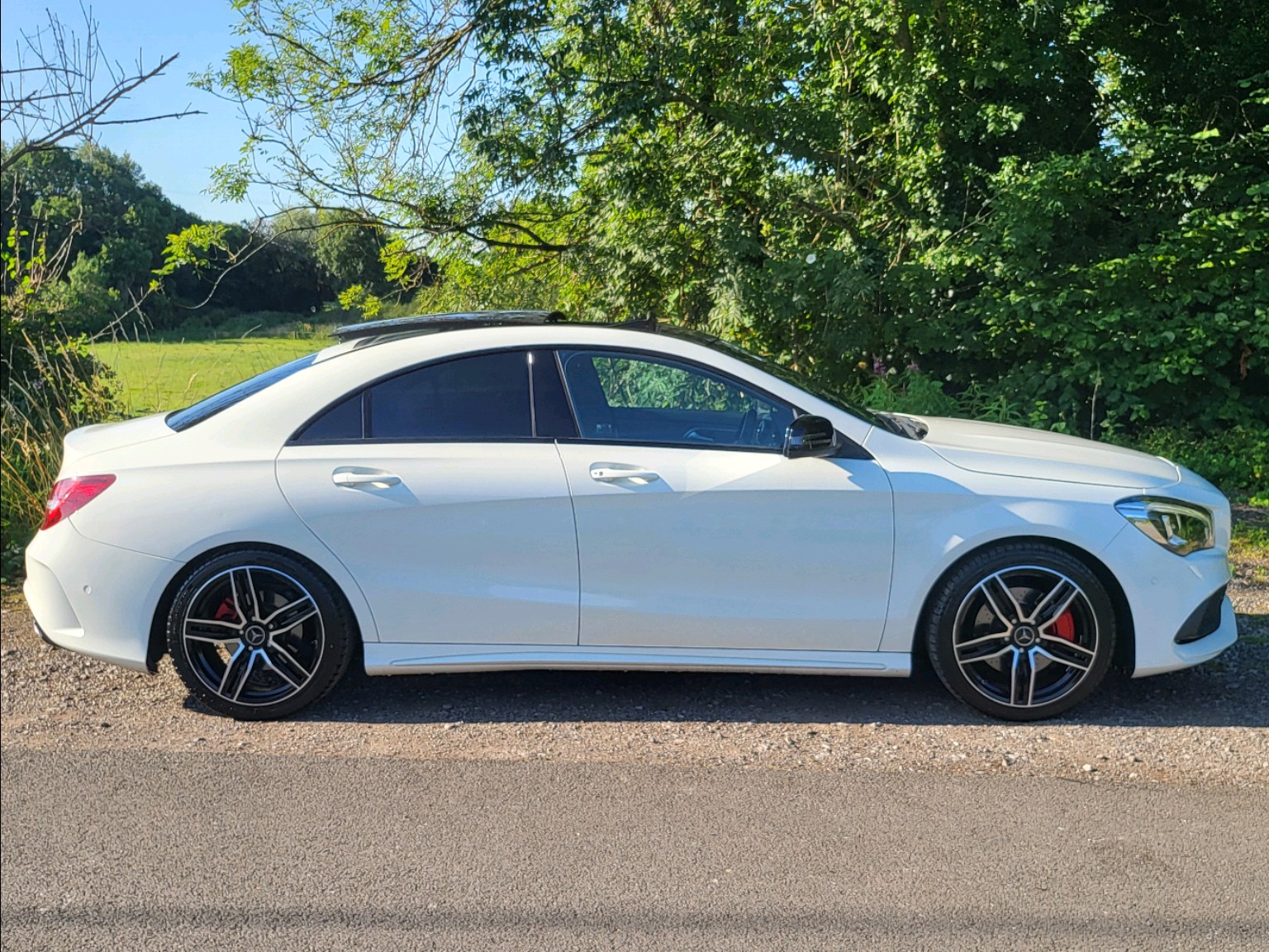 Mercedes Benz CLA
