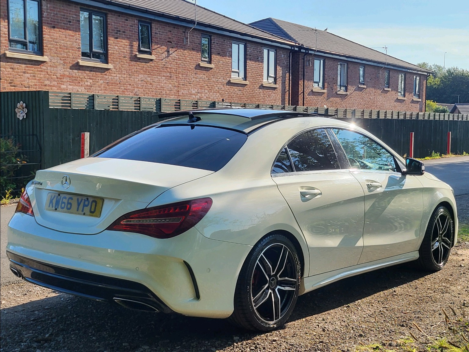 Mercedes Benz CLA
