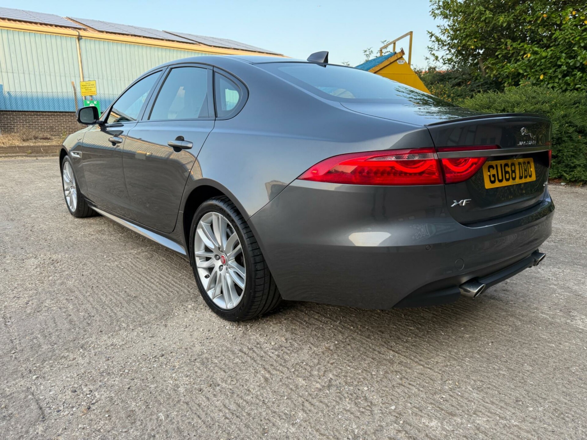 Jaguar XF