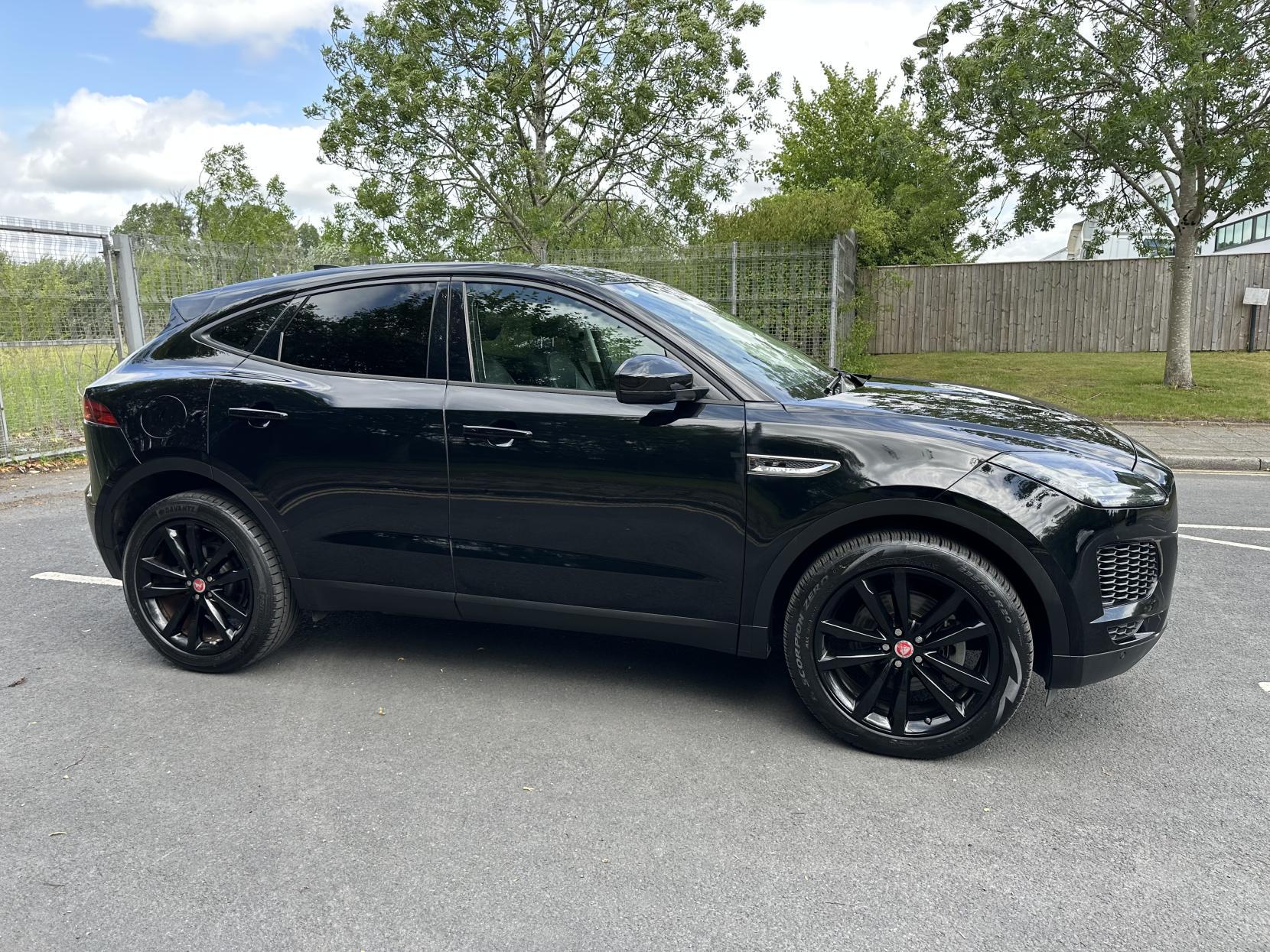 Jaguar E Pace