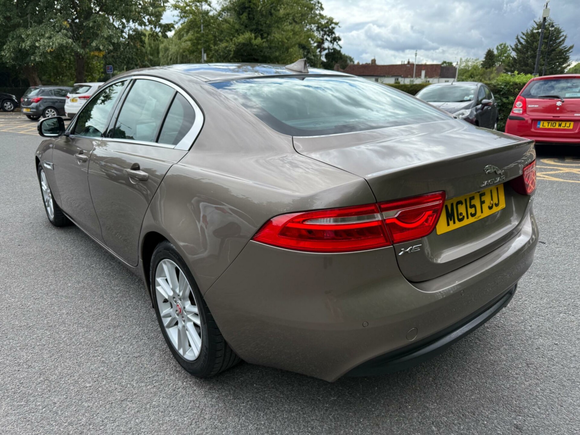 Jaguar XE