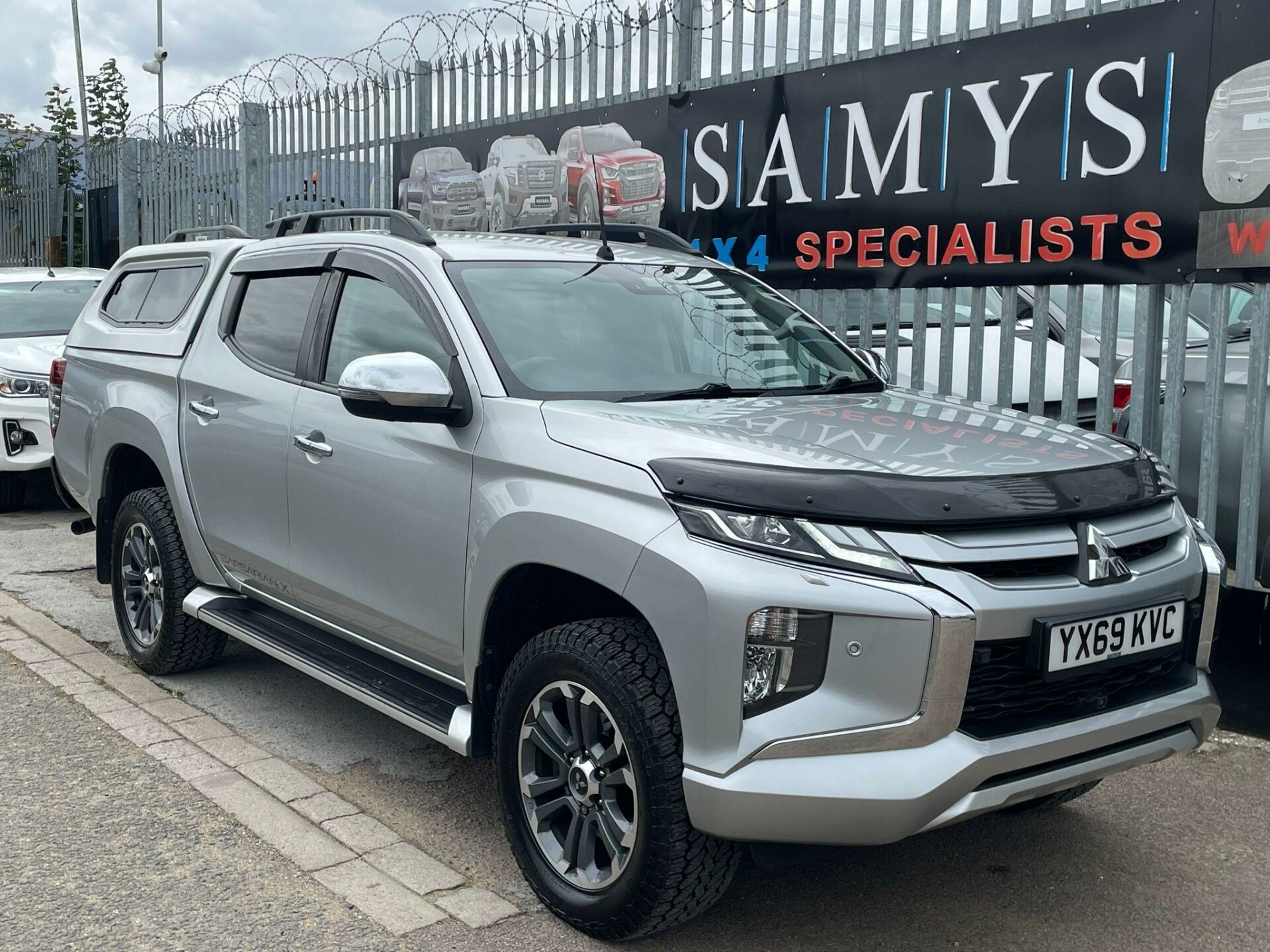 Mitsubishi L200