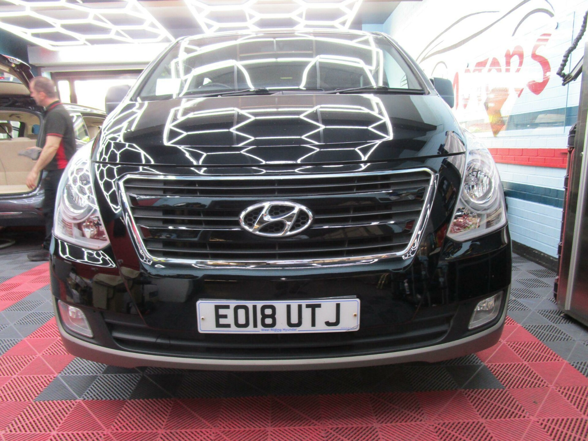 Hyundai i800