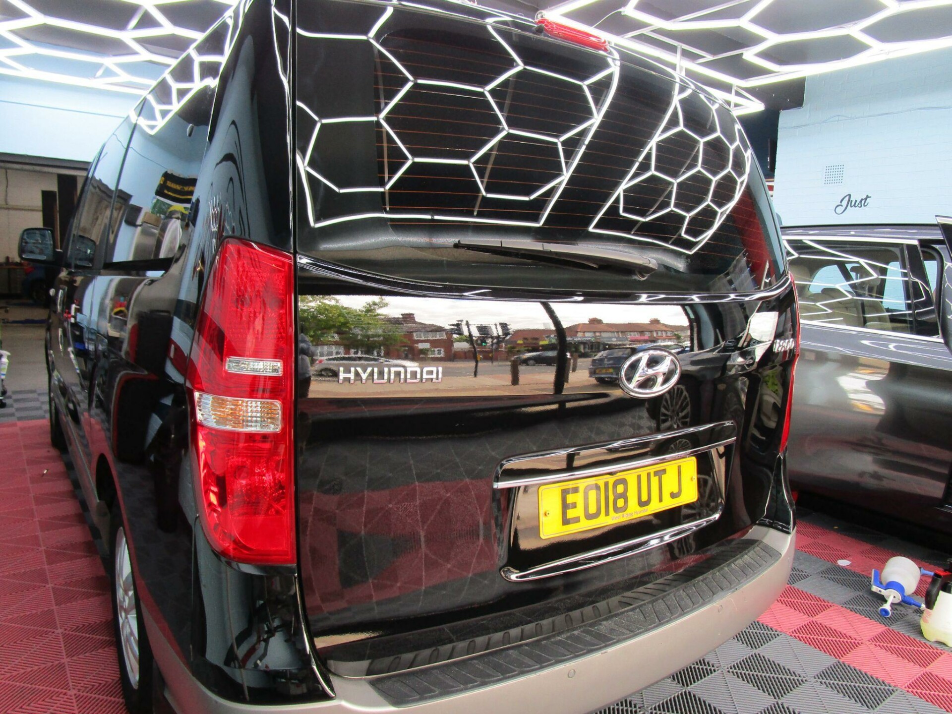 Hyundai i800