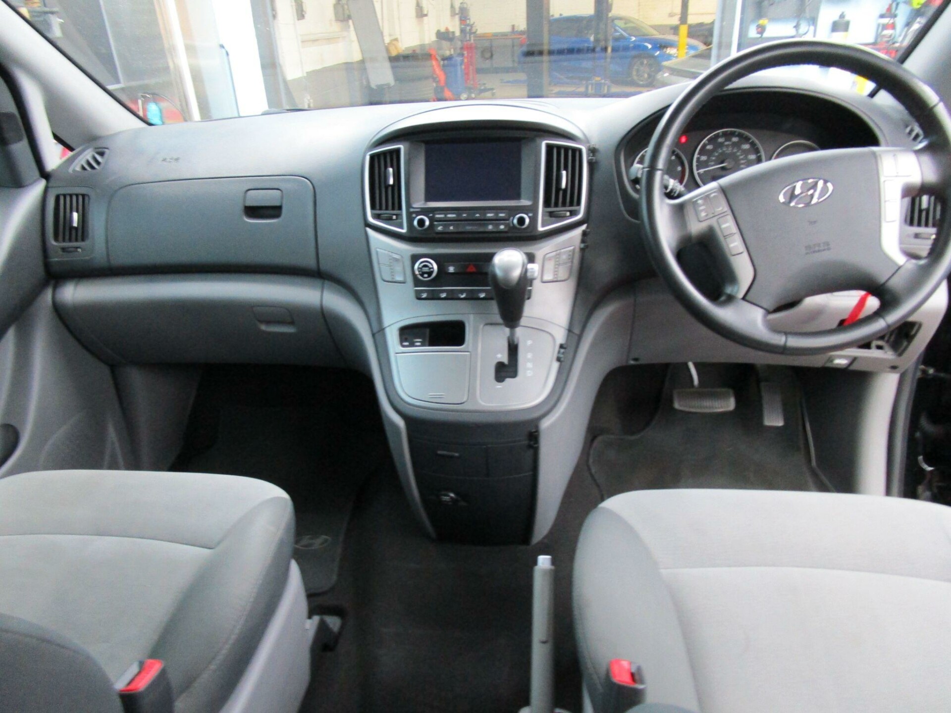Hyundai i800