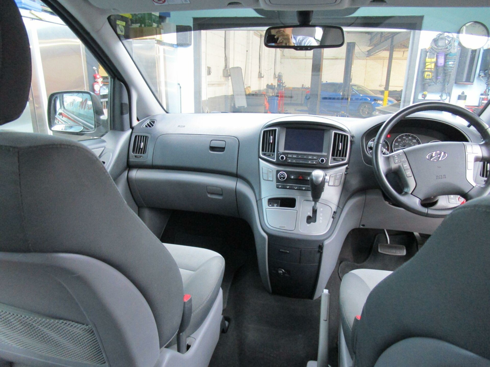 Hyundai i800