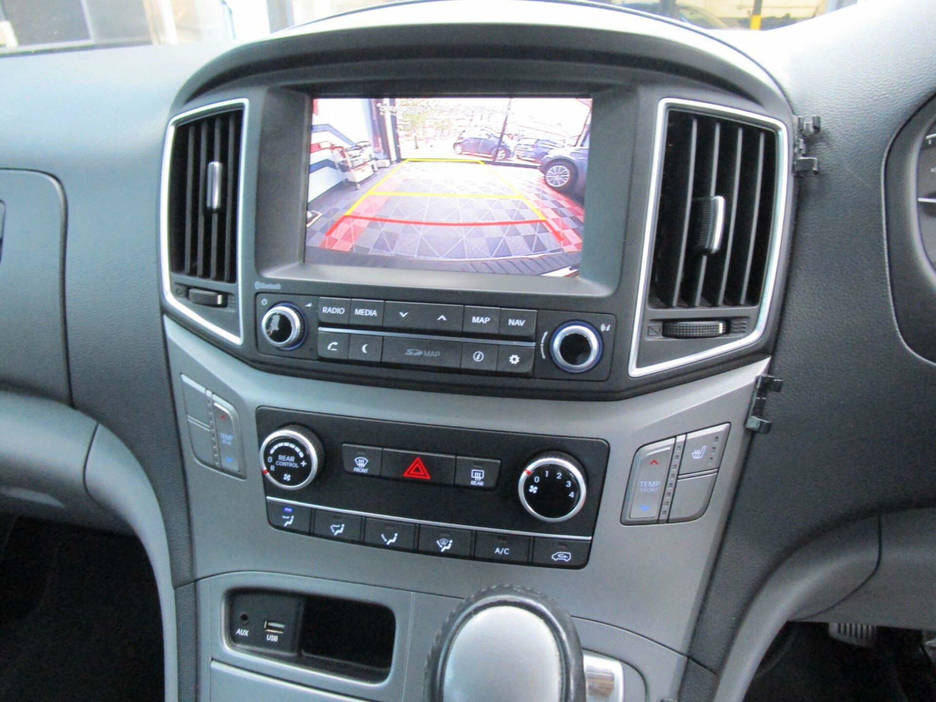 Hyundai i800