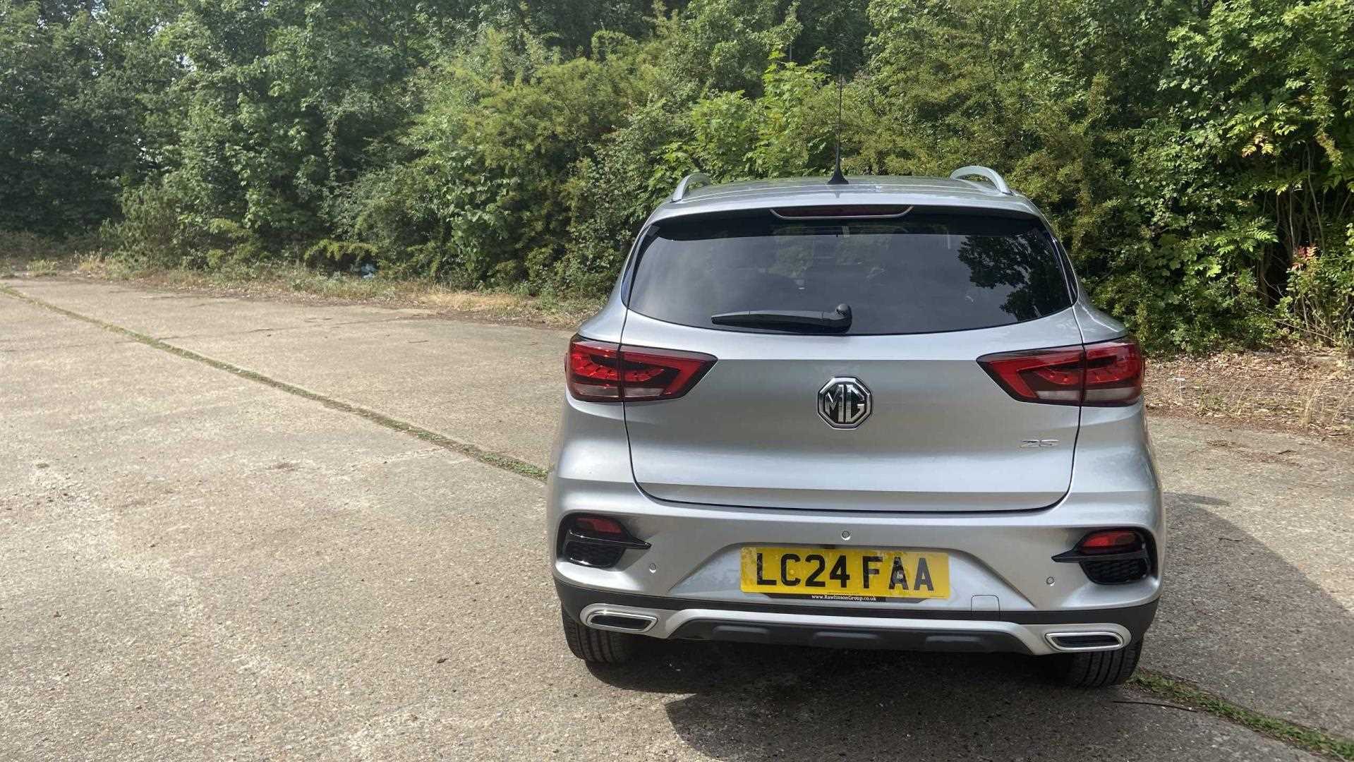 MG ZS