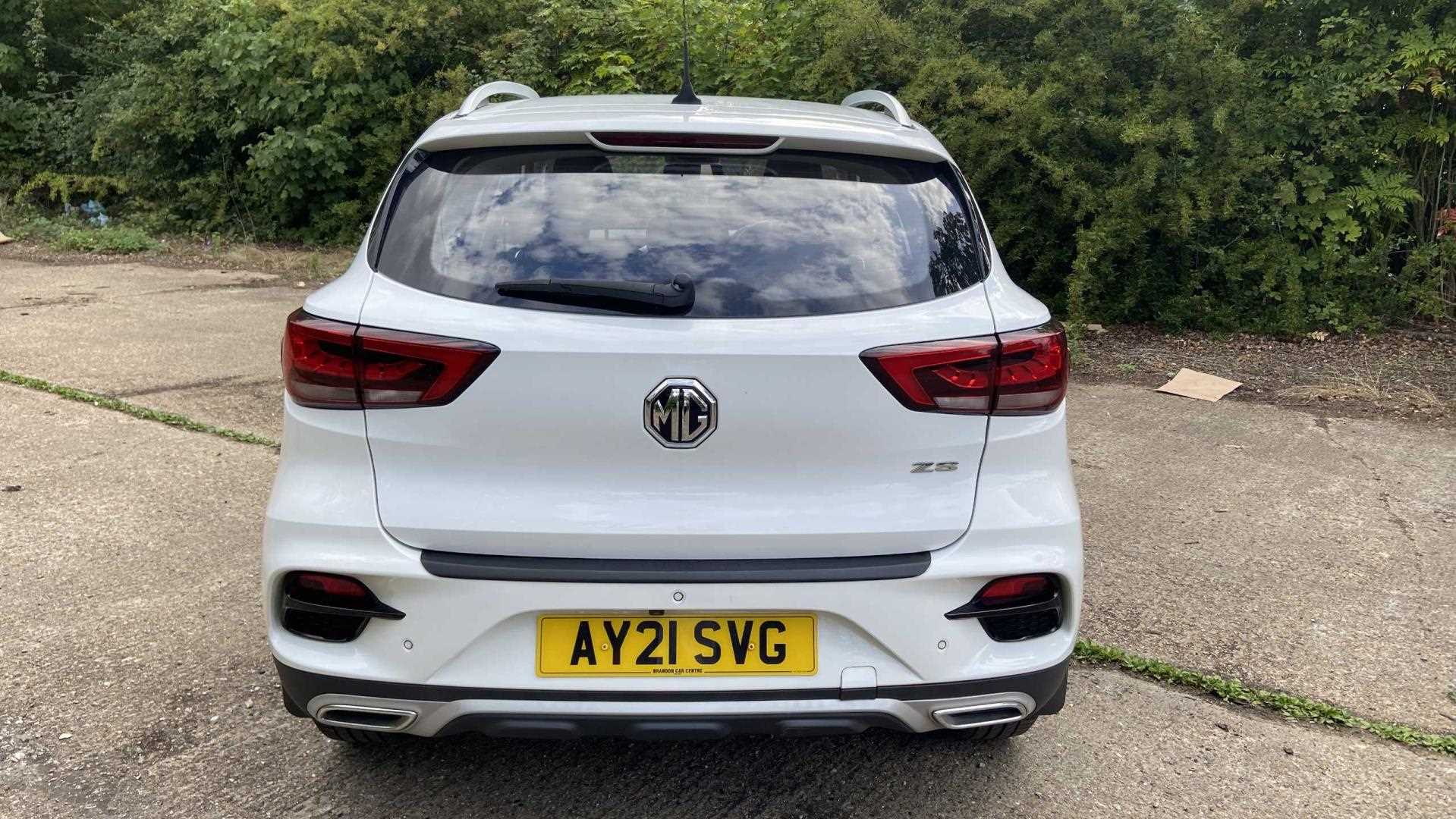 MG ZS
