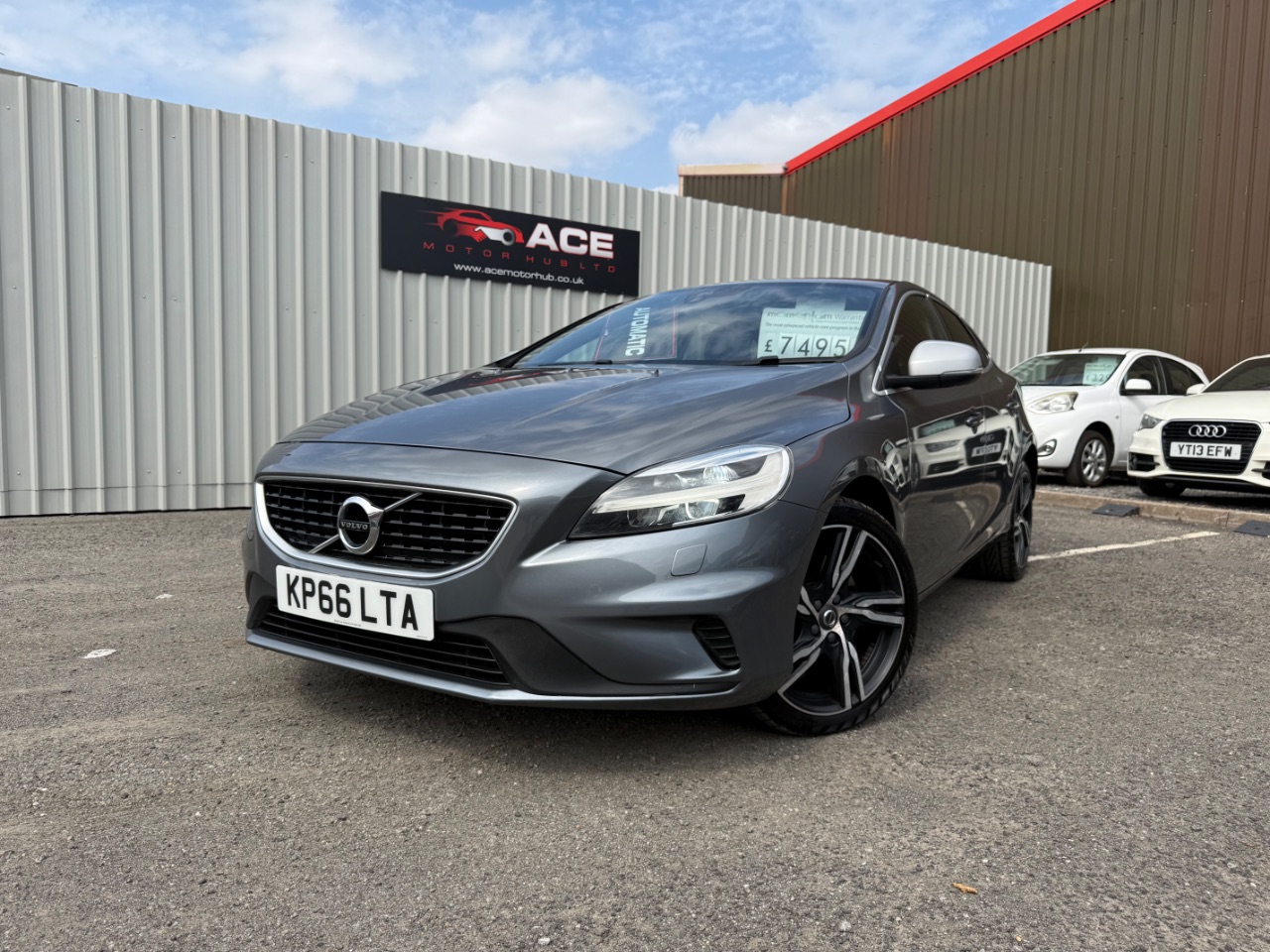Volvo V40
