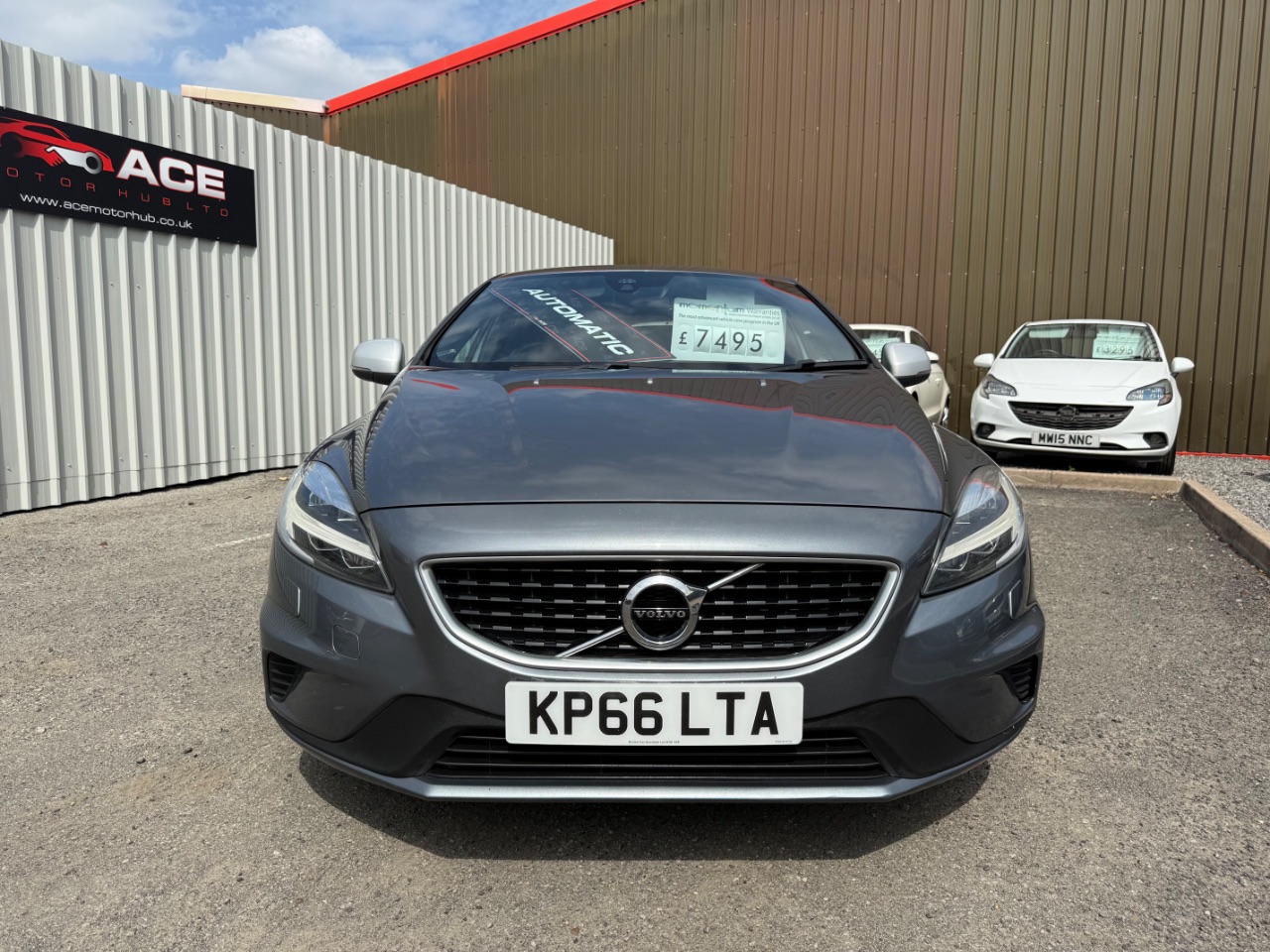 Volvo V40