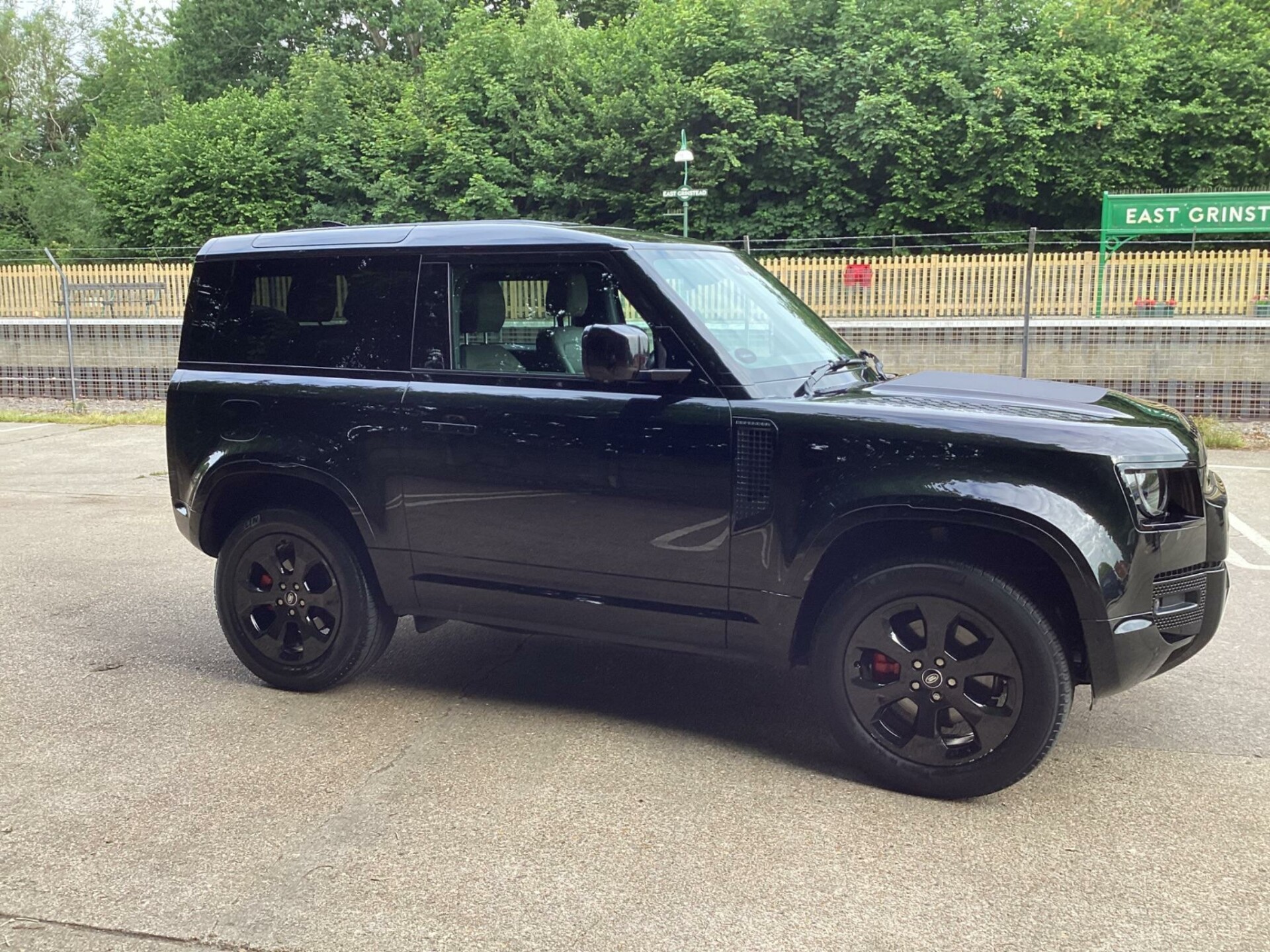 Land Rover 90