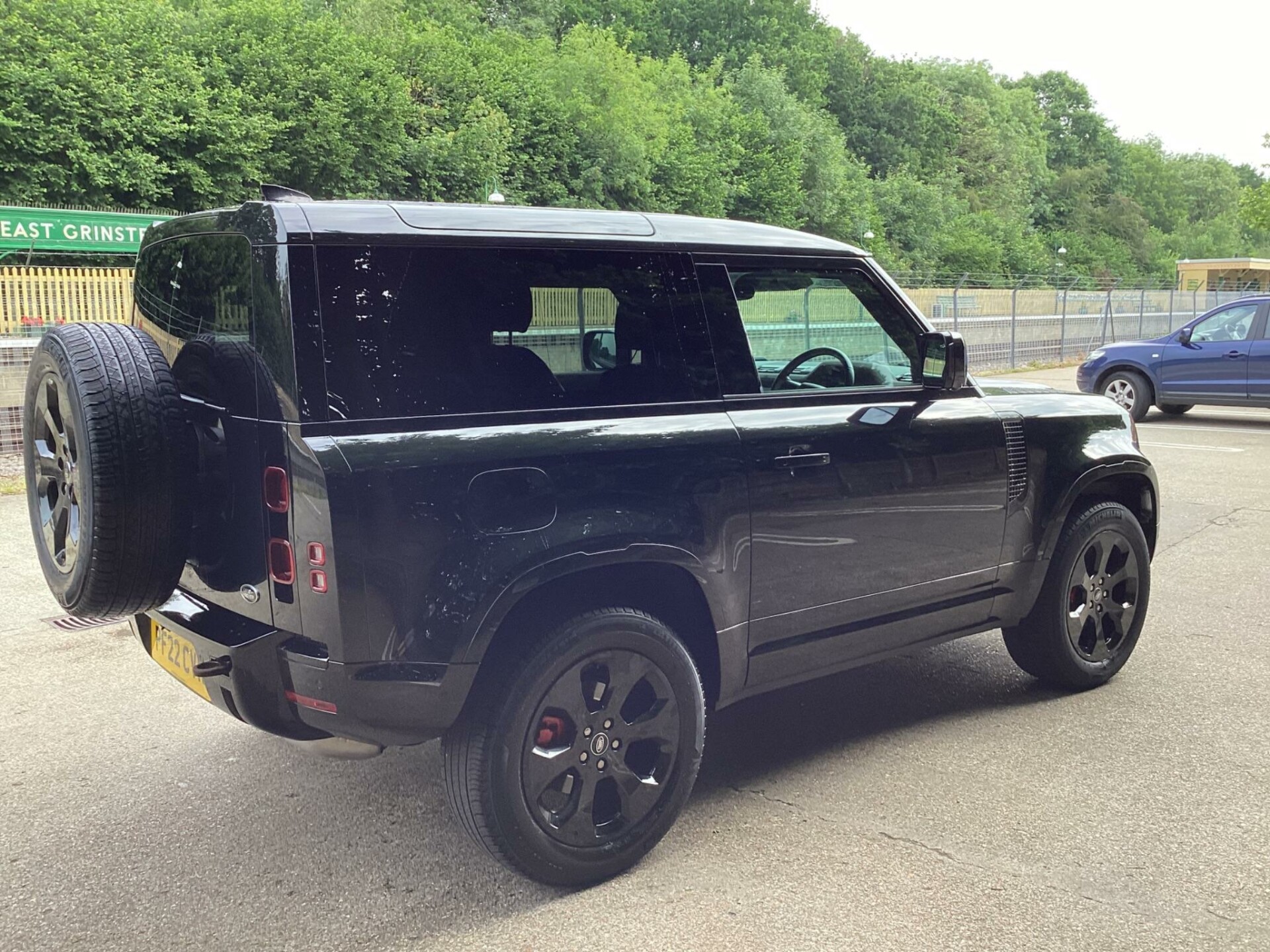 Land Rover 90