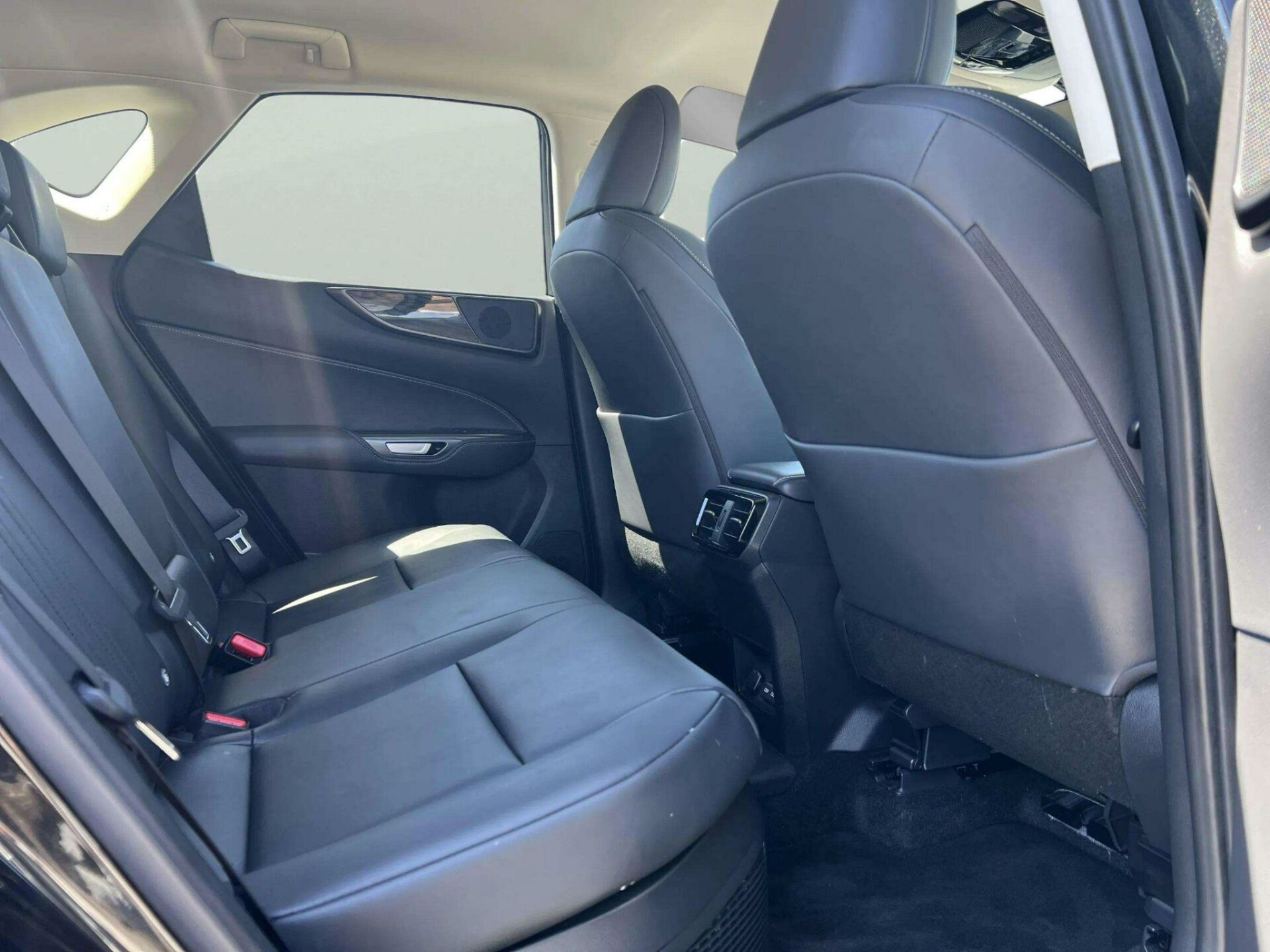 Lexus NX 300h