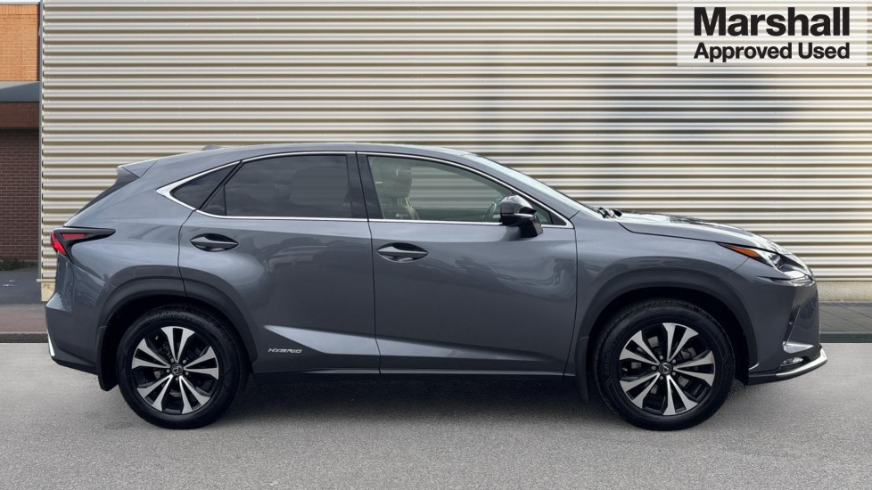 Lexus NX 300h