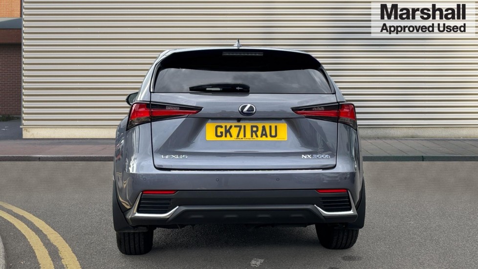 Lexus NX 300h