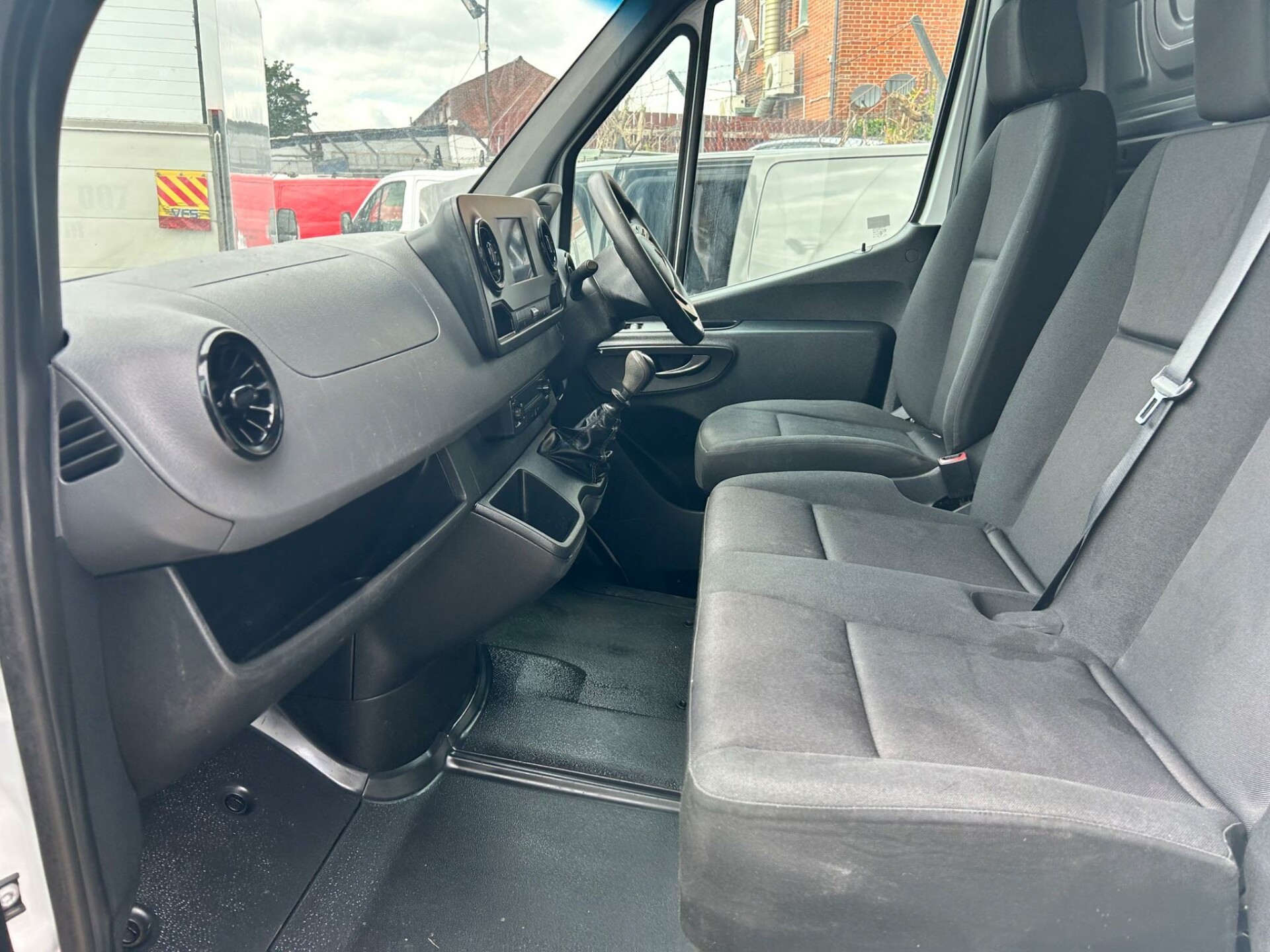 Mercedes Benz Sprinter