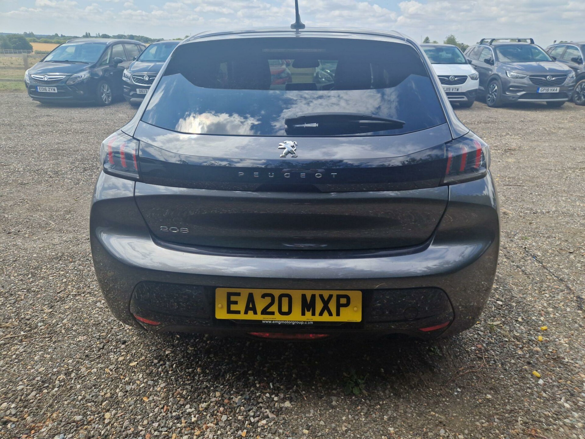 Peugeot 208