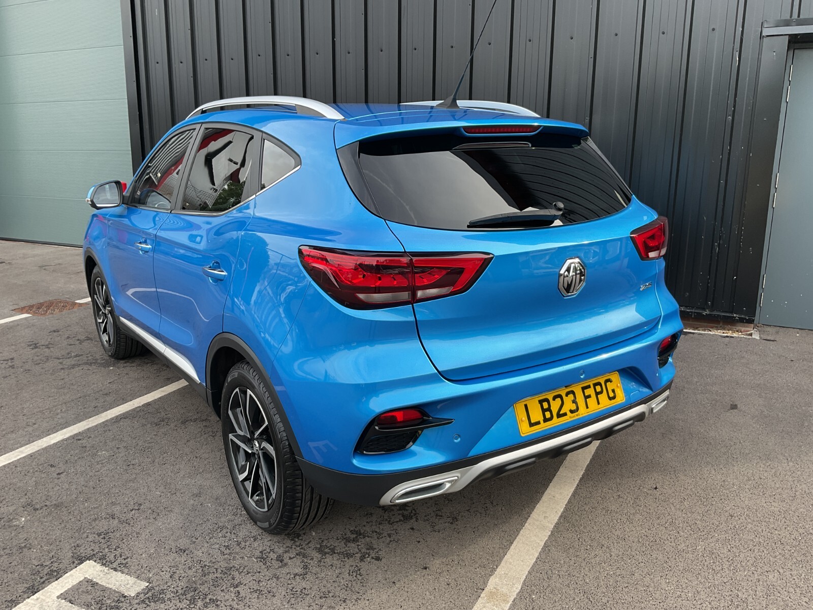 MG ZS