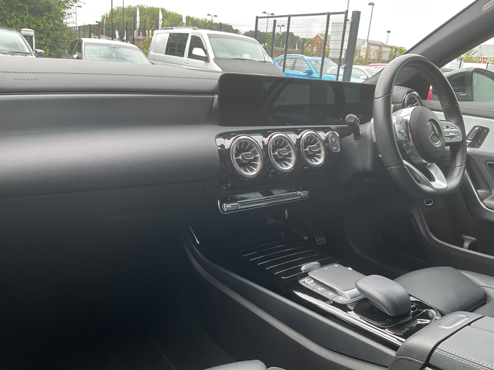 Mercedes Benz CLA