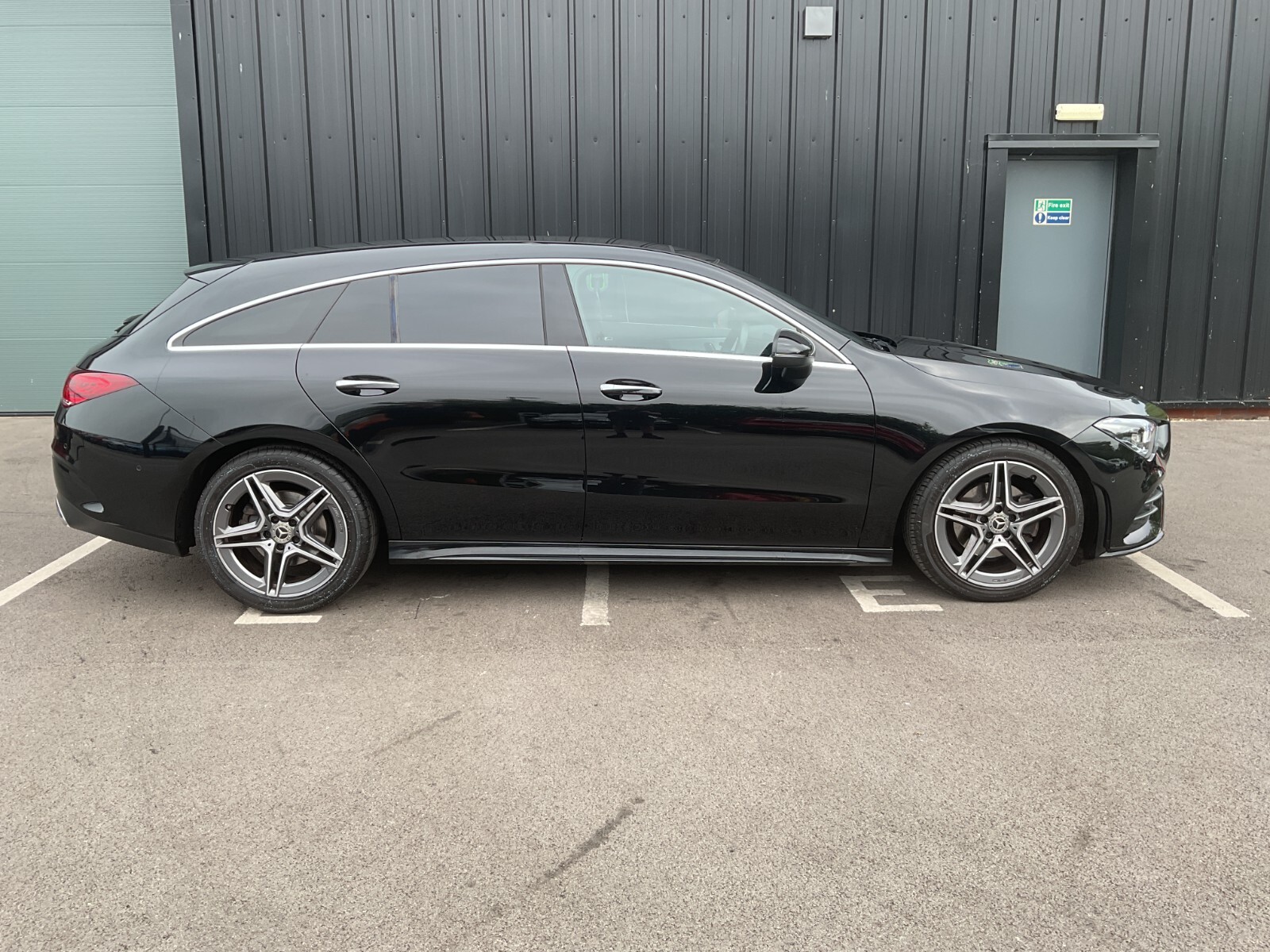 Mercedes Benz CLA