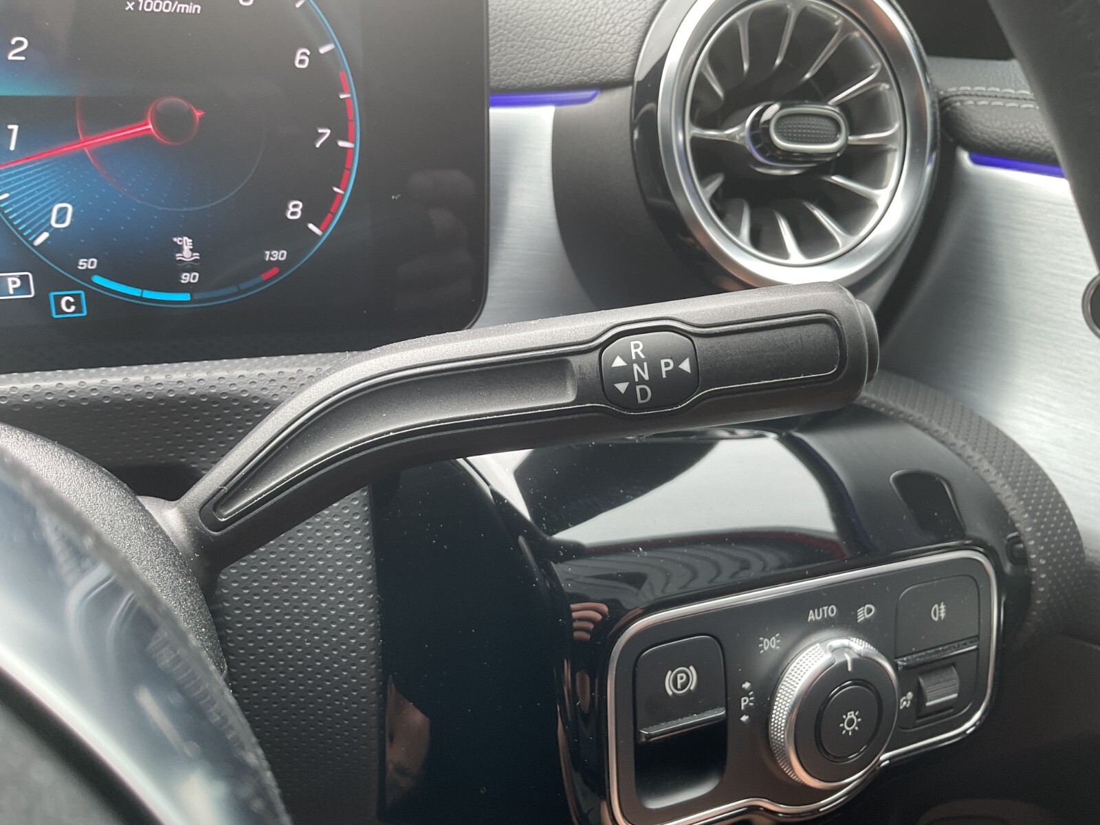 Mercedes Benz CLA