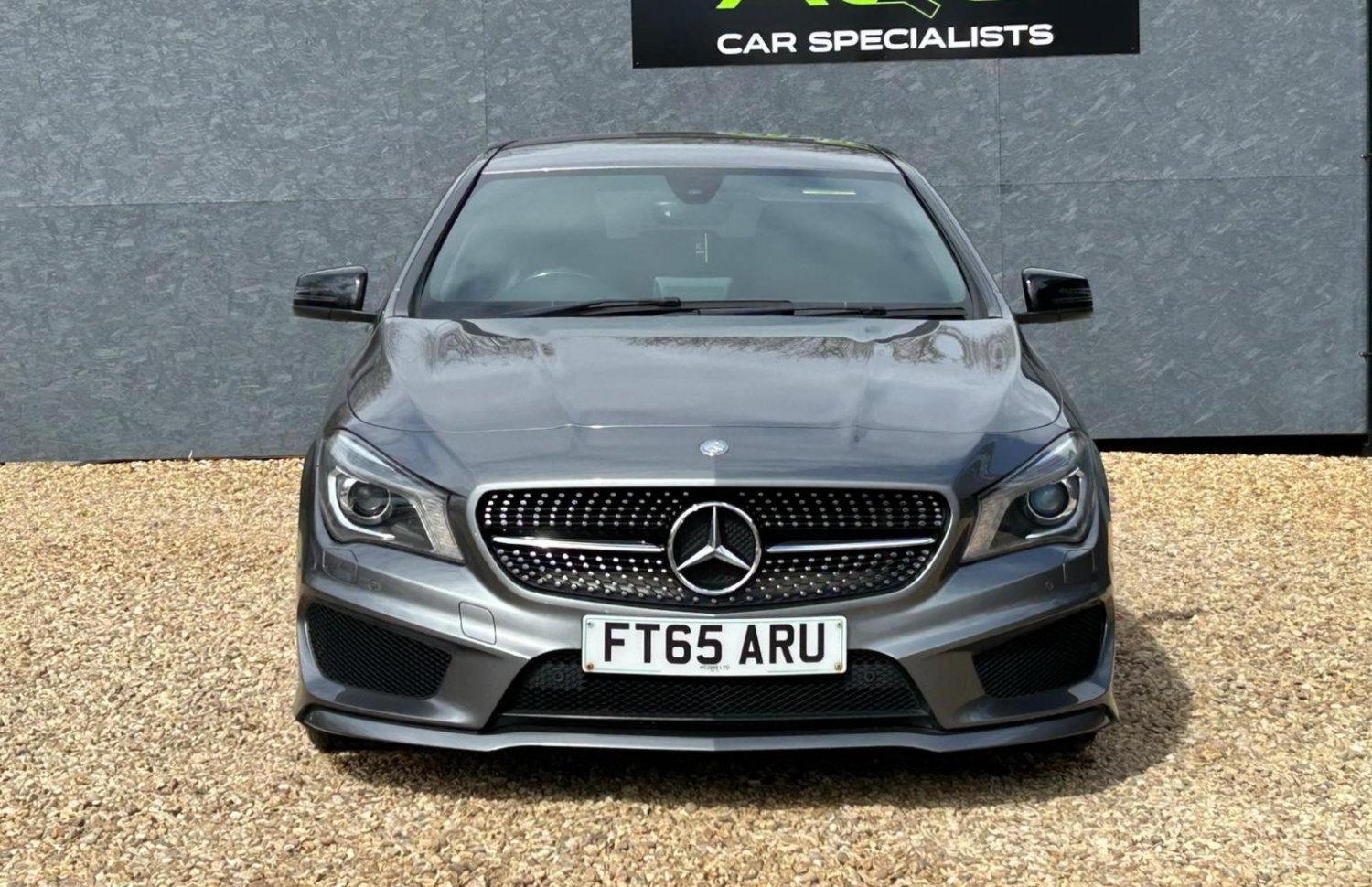 Mercedes Benz CLA