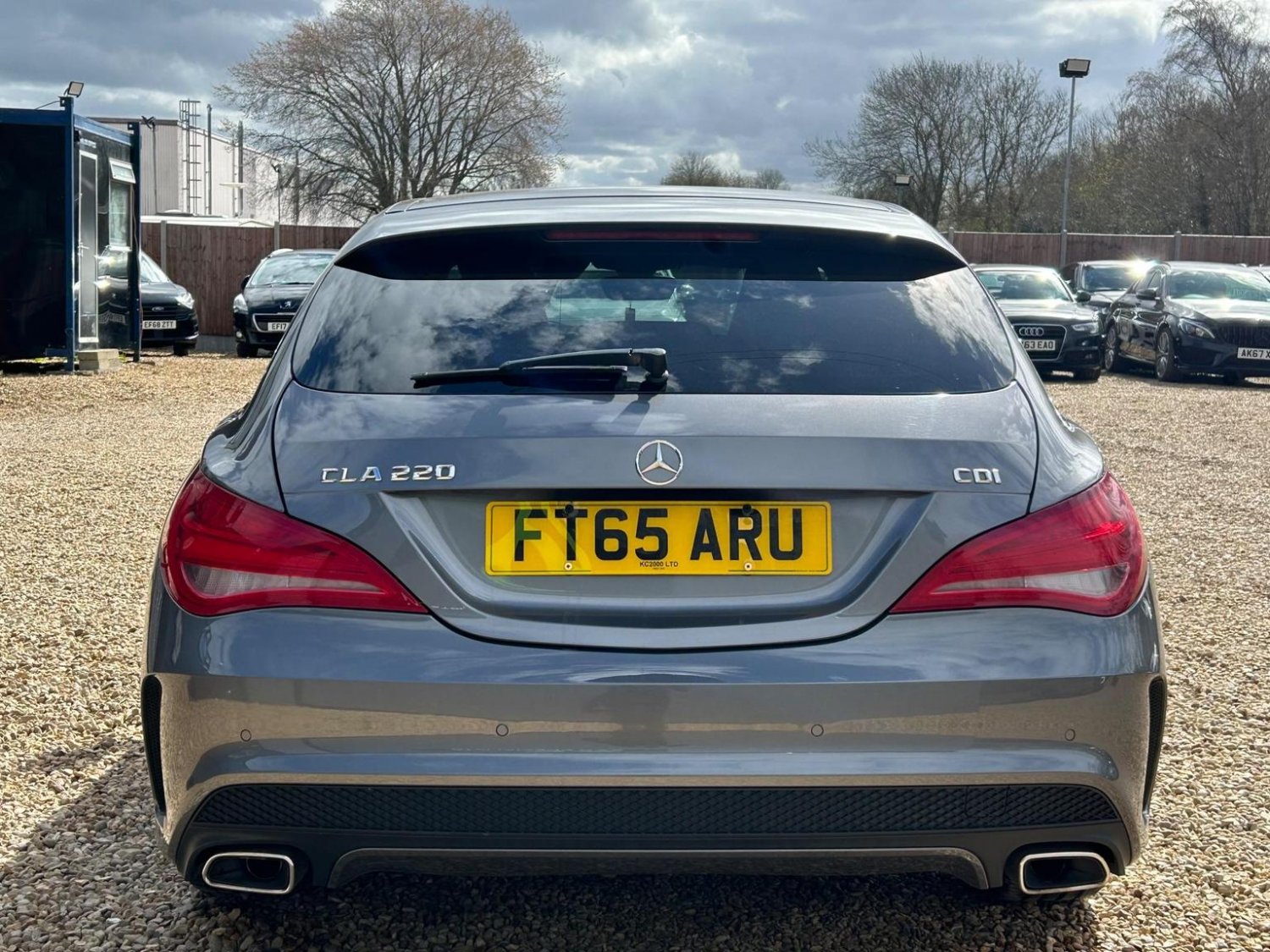 Mercedes Benz CLA