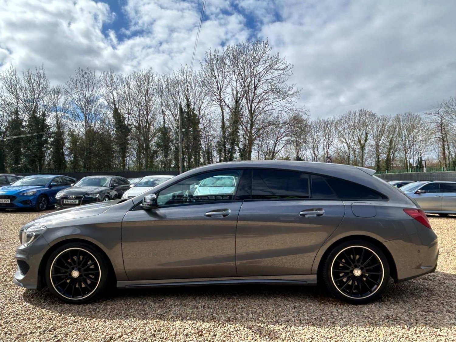 Mercedes Benz CLA