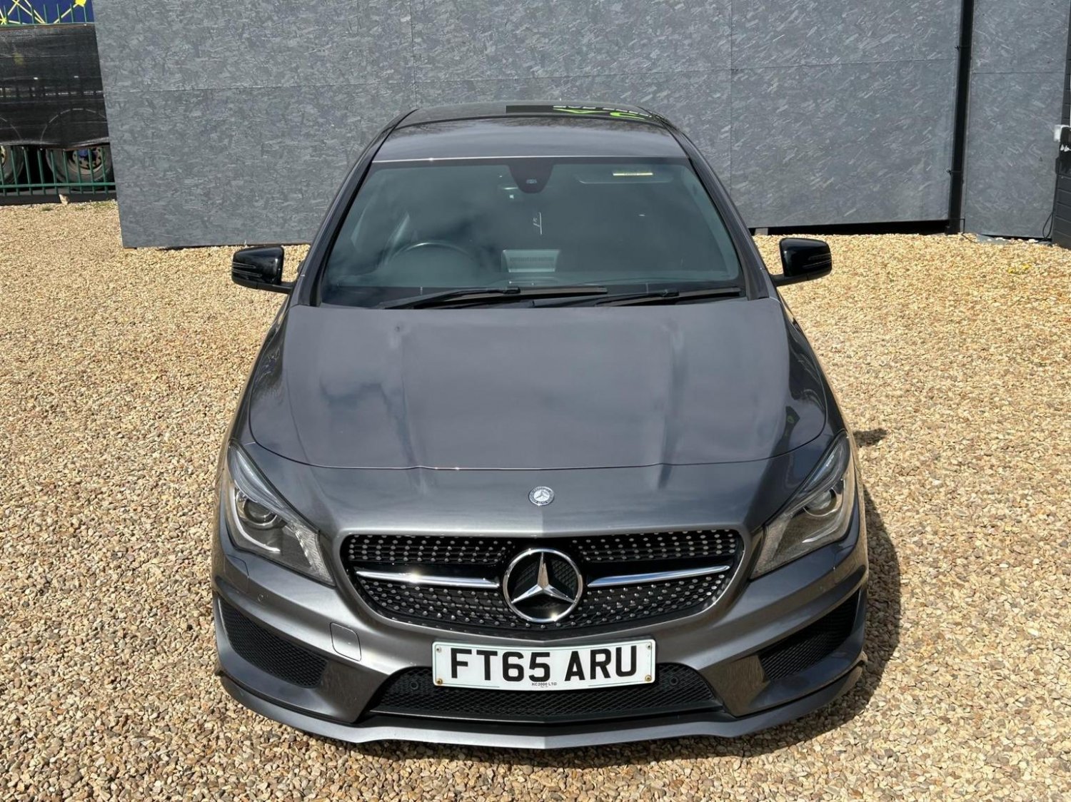Mercedes Benz CLA