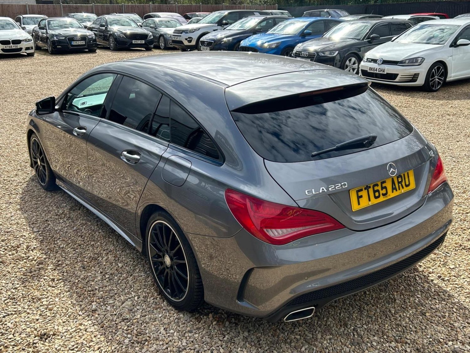 Mercedes Benz CLA