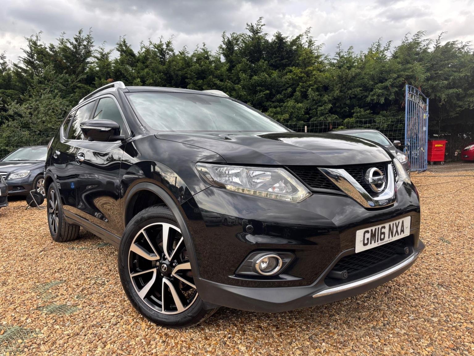 Nissan X Trail