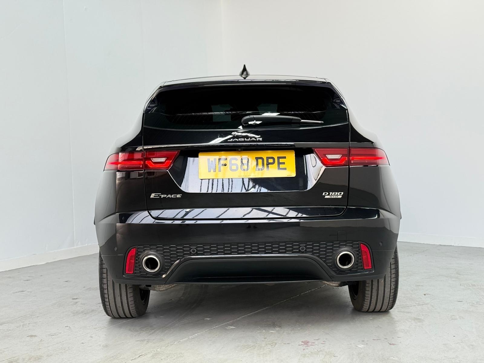 Jaguar E Pace