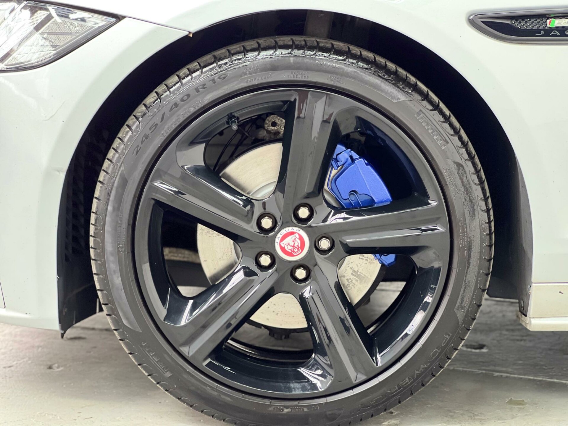 Jaguar XF