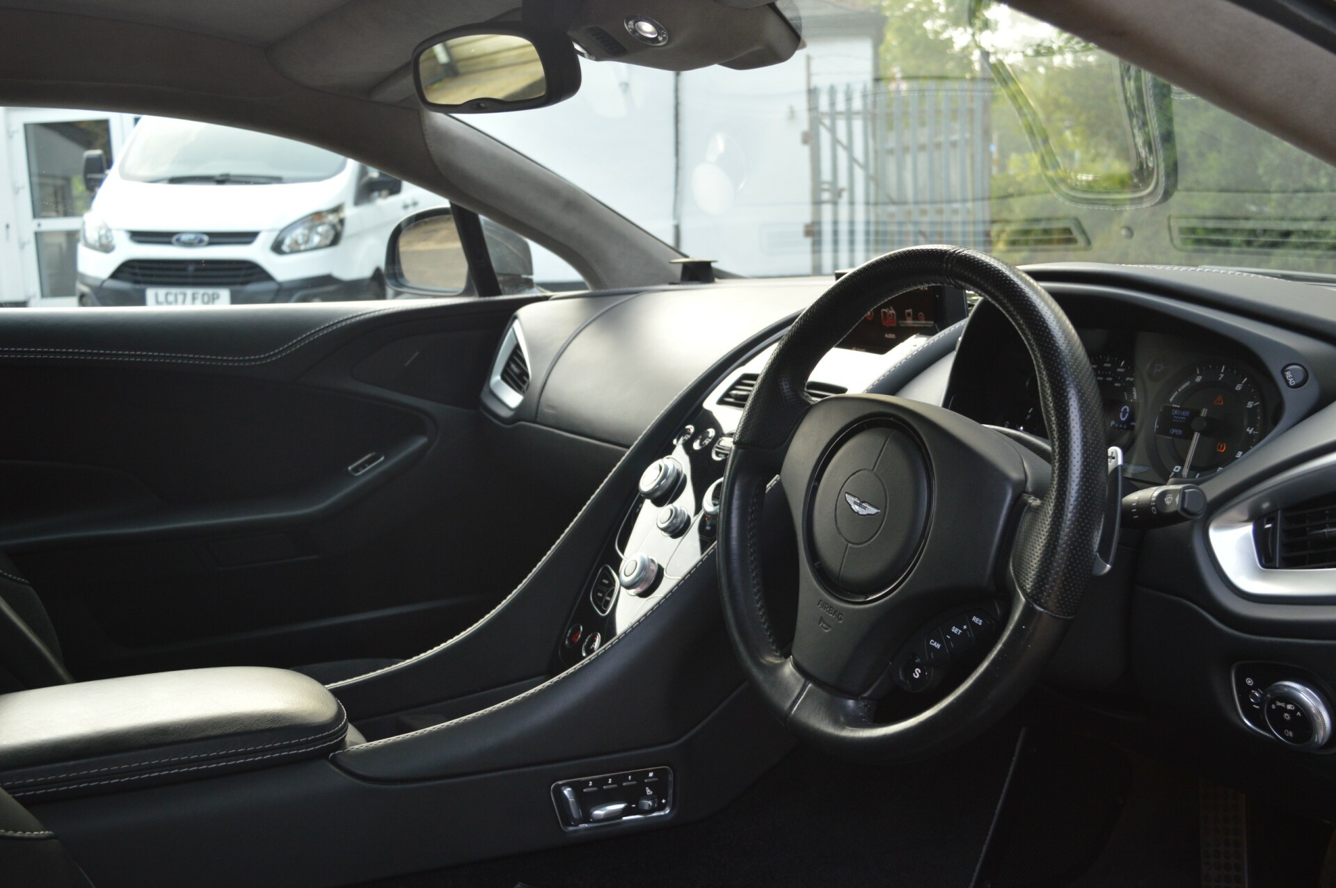 Aston Martin Vanquish