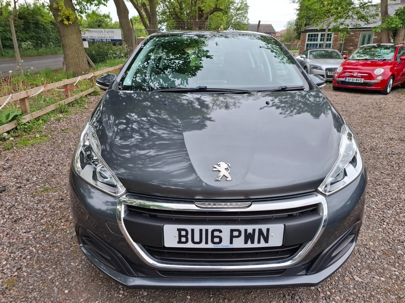 Peugeot 208