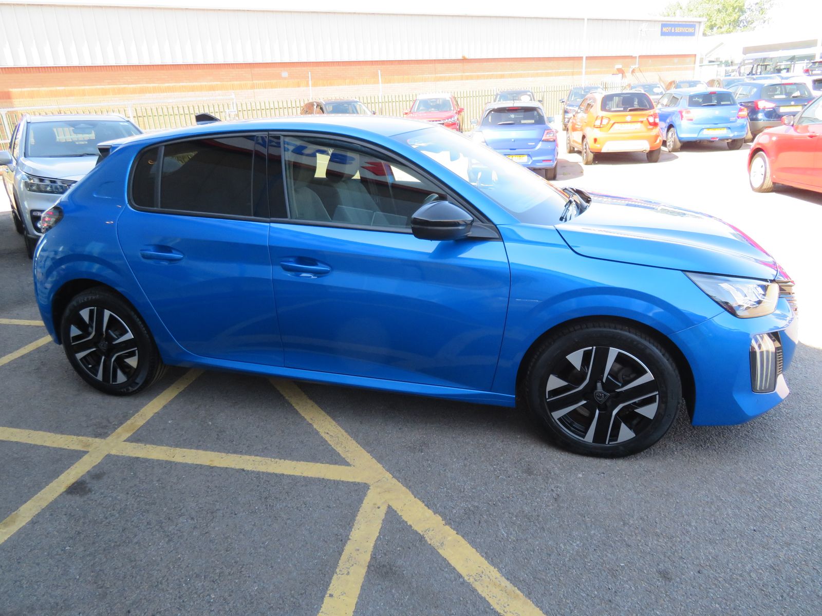 Peugeot 208