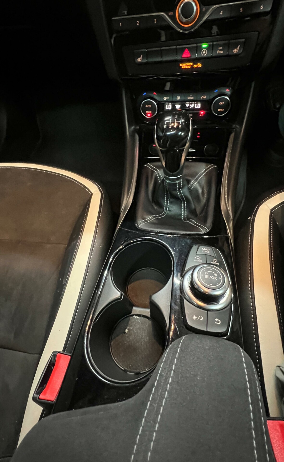 Infiniti Q30