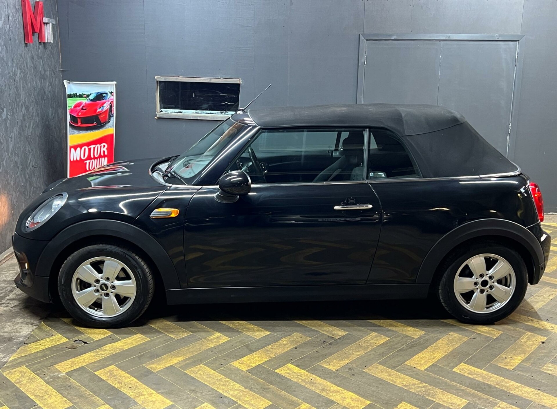 MINI Convertible