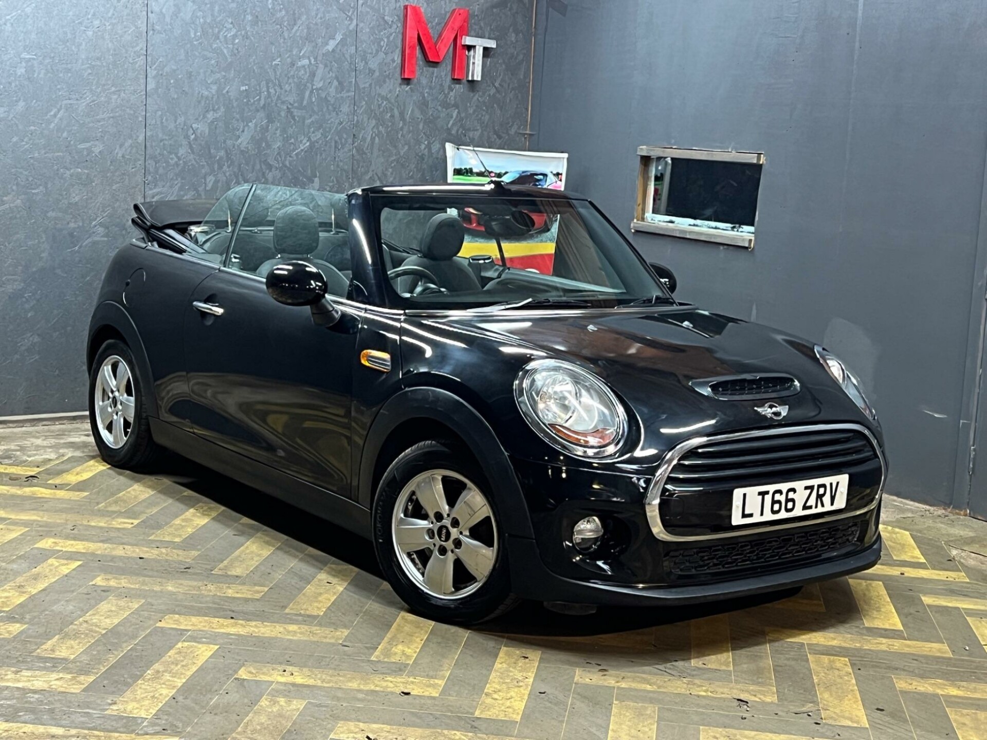MINI Convertible
