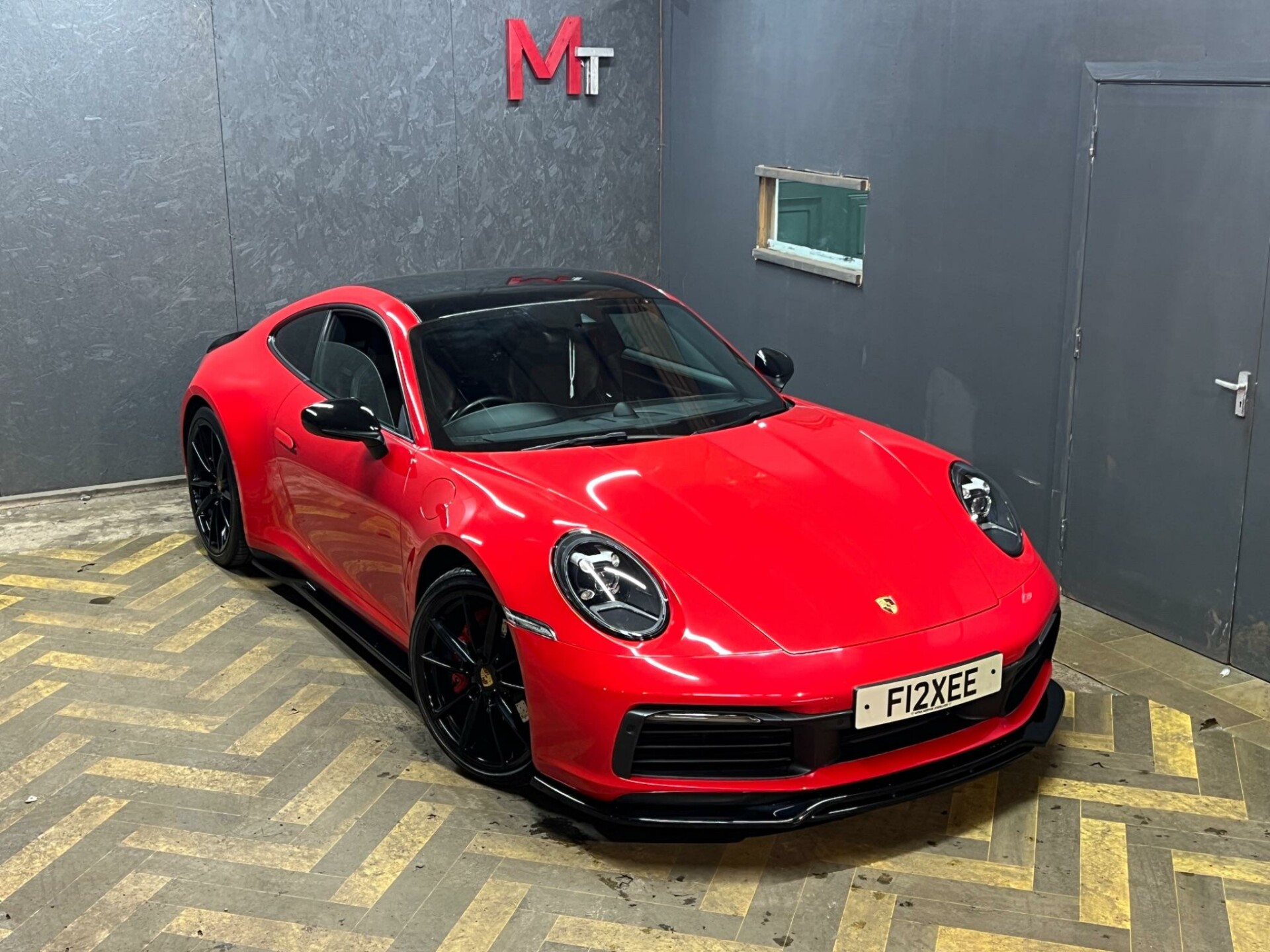 Porsche 911