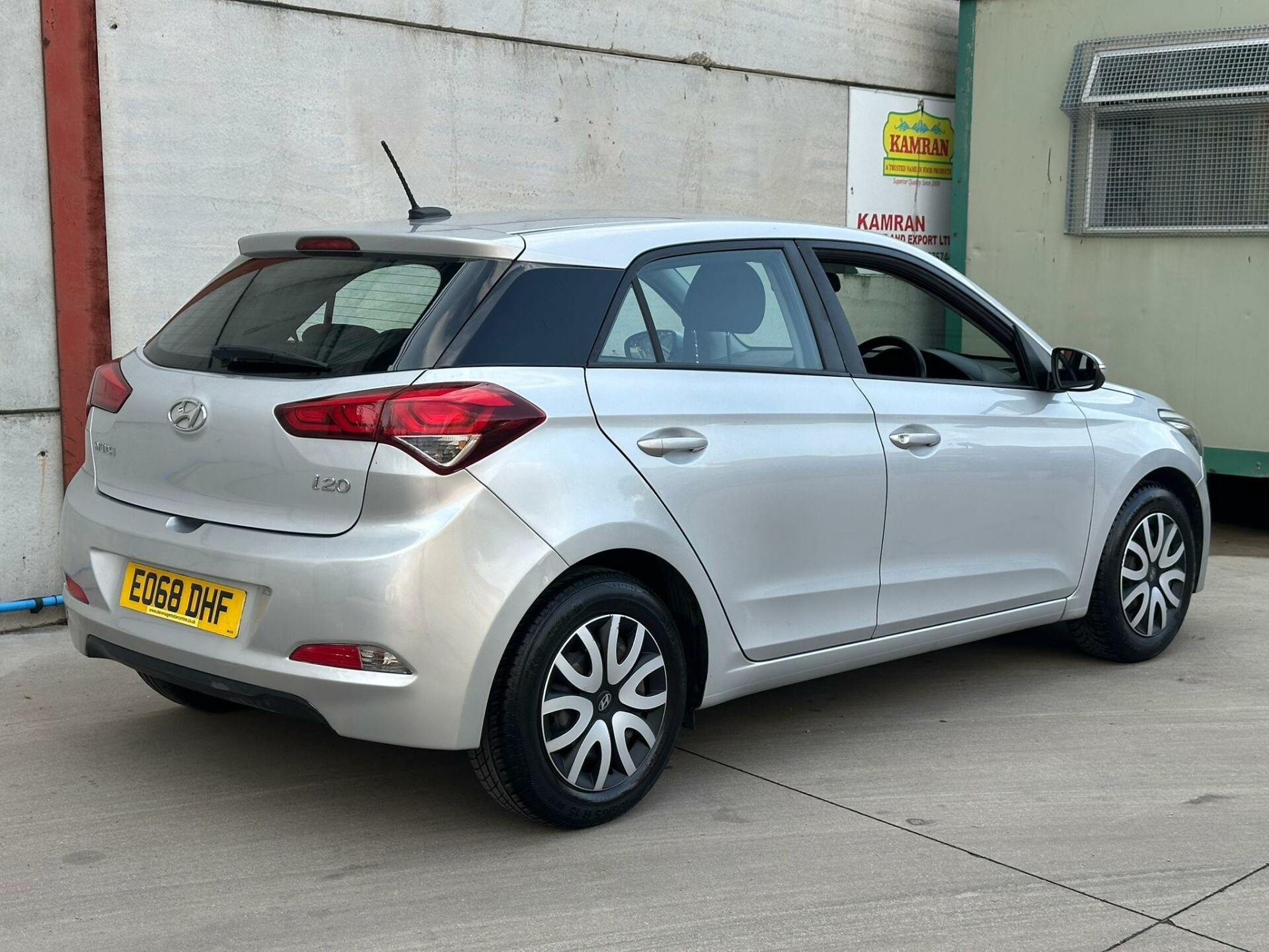 Hyundai i20