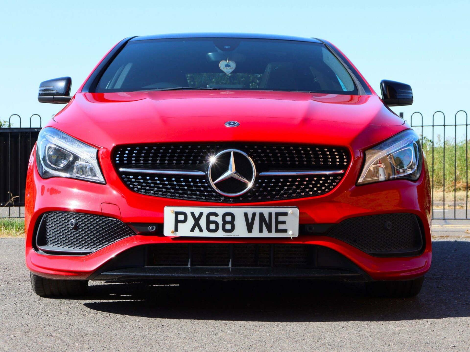 Mercedes Benz CLA