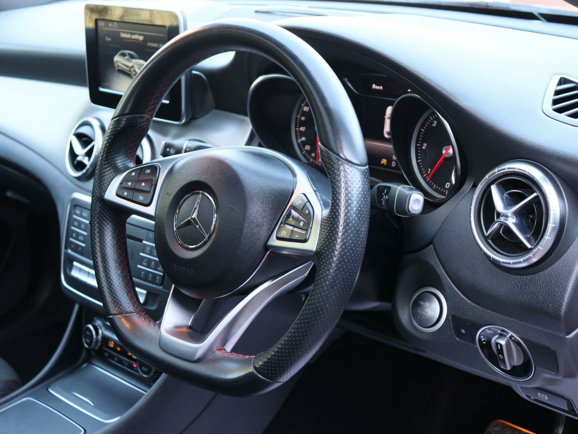 Mercedes Benz CLA