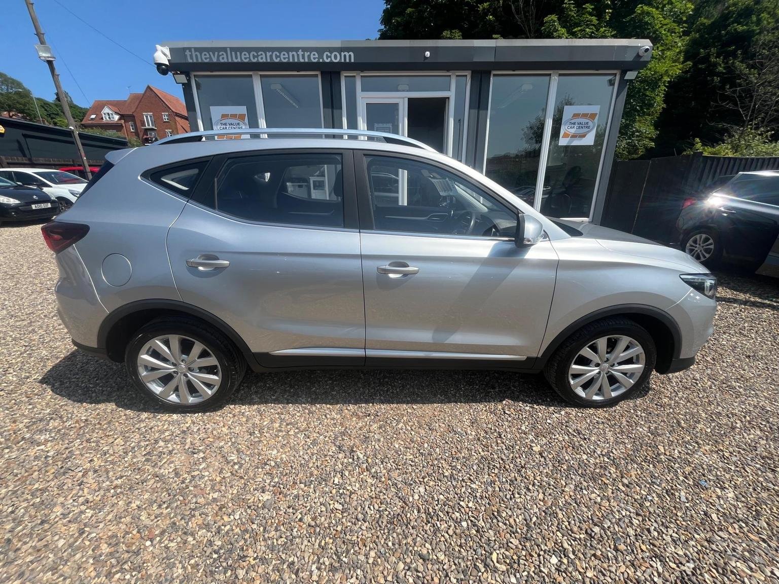 MG ZS
