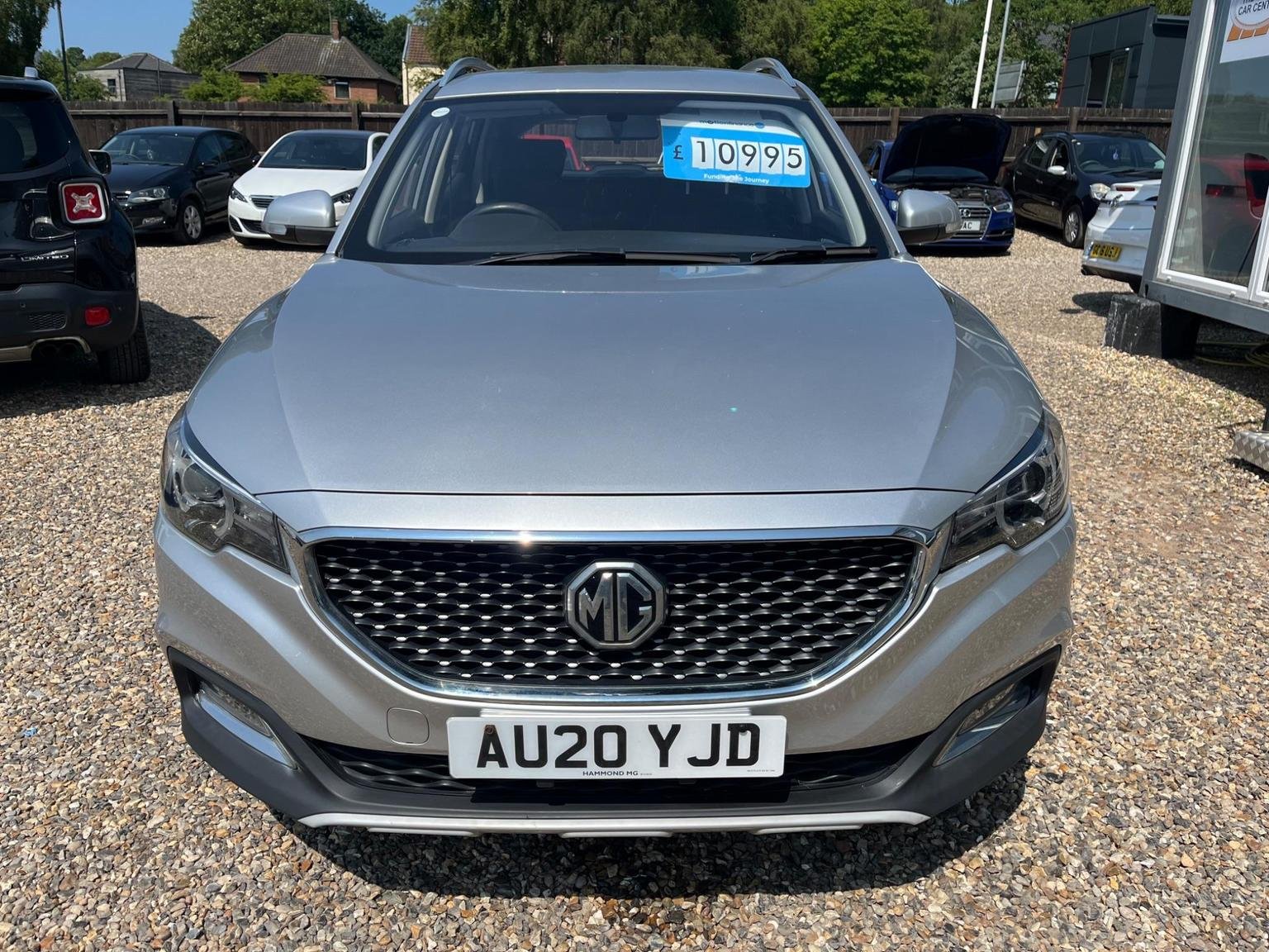 MG ZS