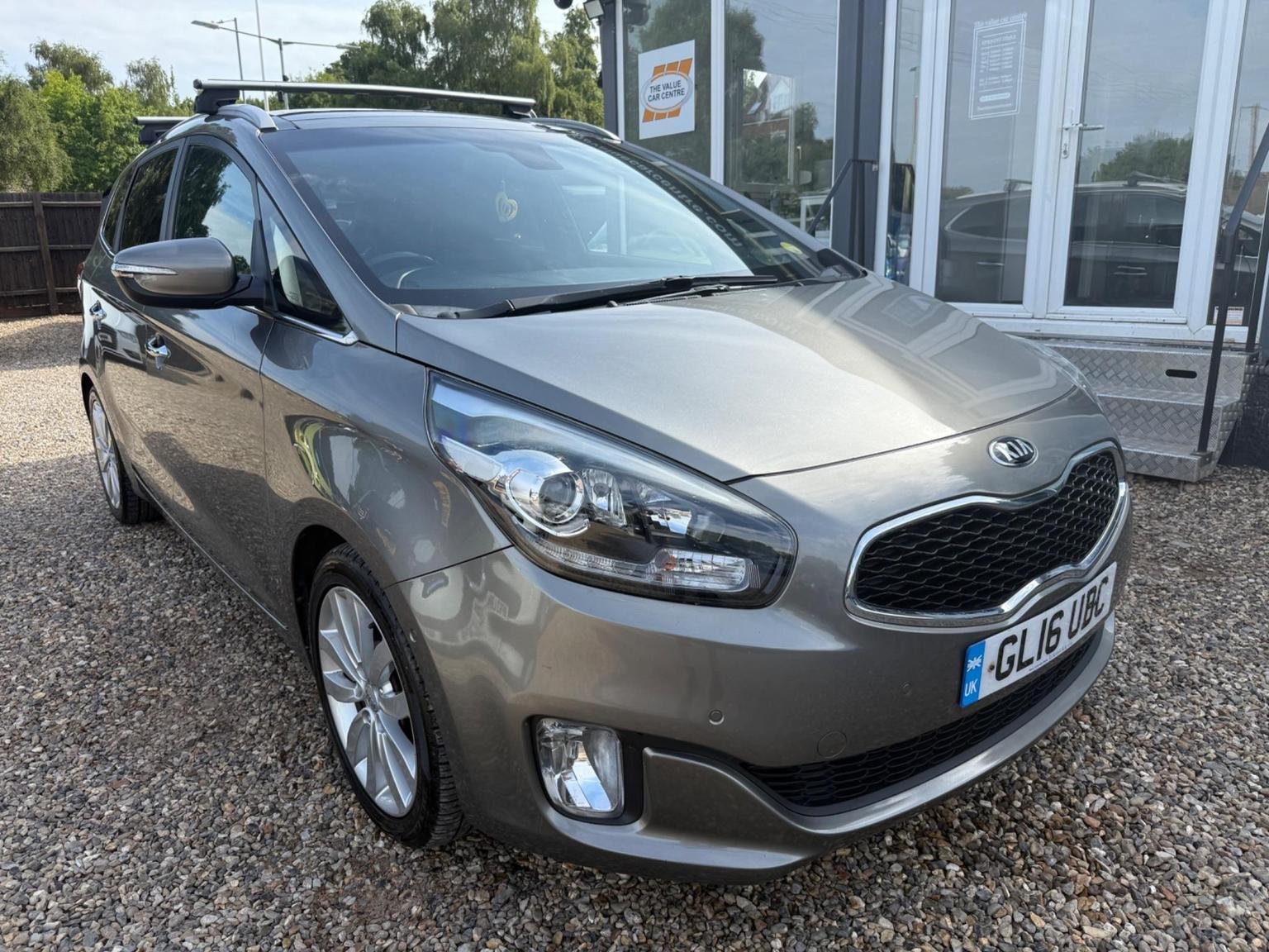 Kia Carens