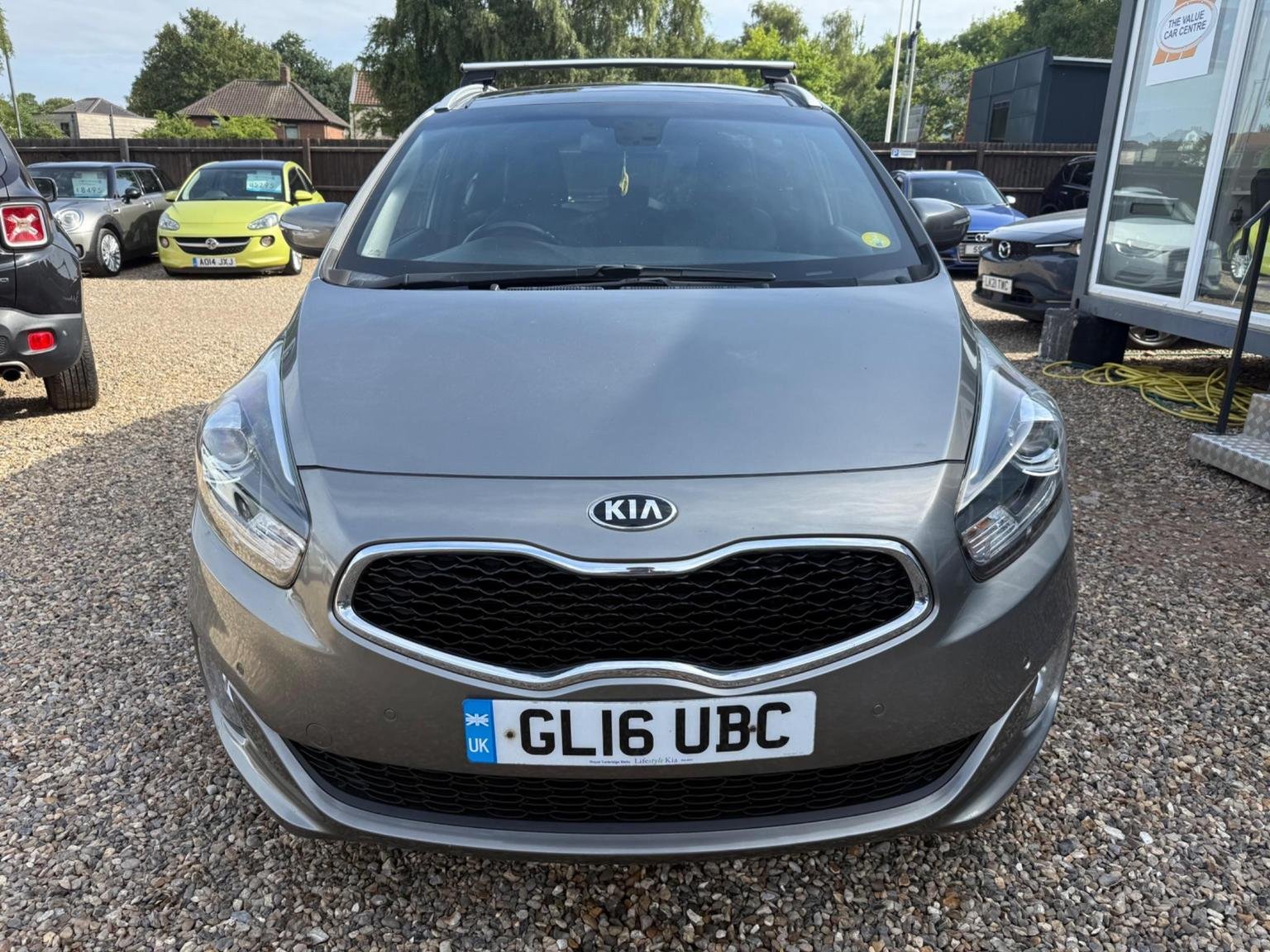 Kia Carens